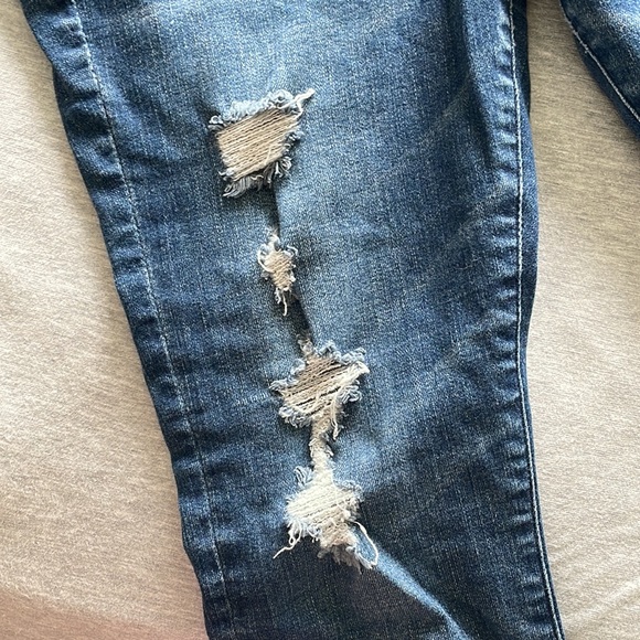 Abercrombie & Fitch Ripped Jeans - Picture 6 of 7